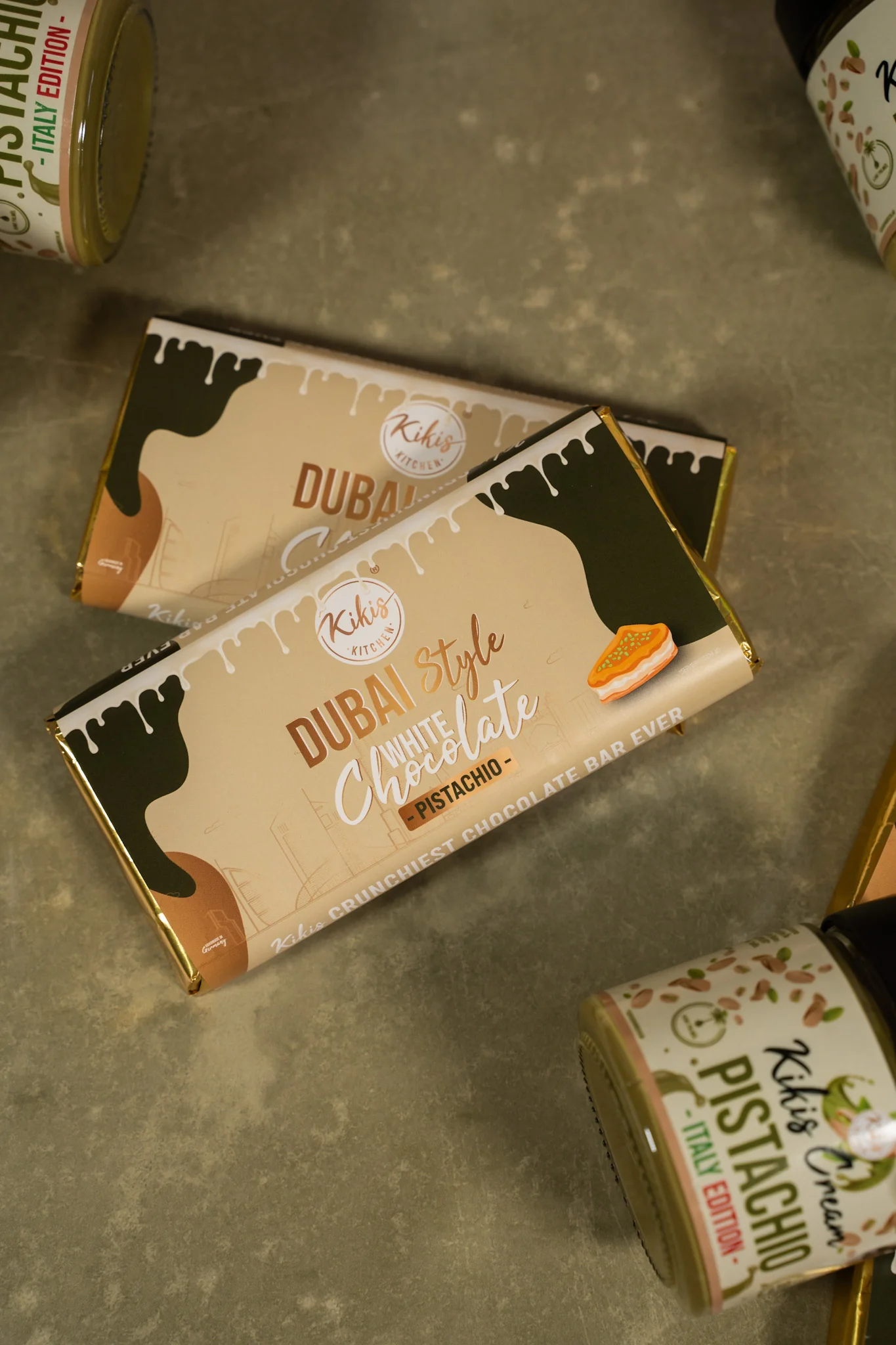 Kikis Dubai Style White Chocolate - PISTACHIO 🍫 - Image 3
